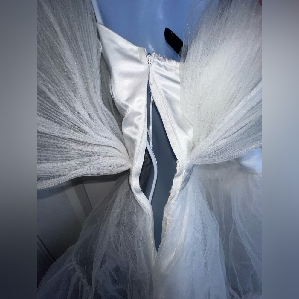 NWT Showpo US 8 Amalya Mini Dress White Tiered Tulle Fit & Flare UK 12 FLAW - Picture 15 of 16